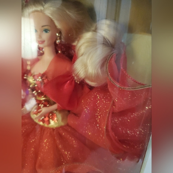 NEW BARBIE'S VINTAGE 1993 HAPPY HOLIDAYS SPECIAL EDITION - Picture 6 of 9